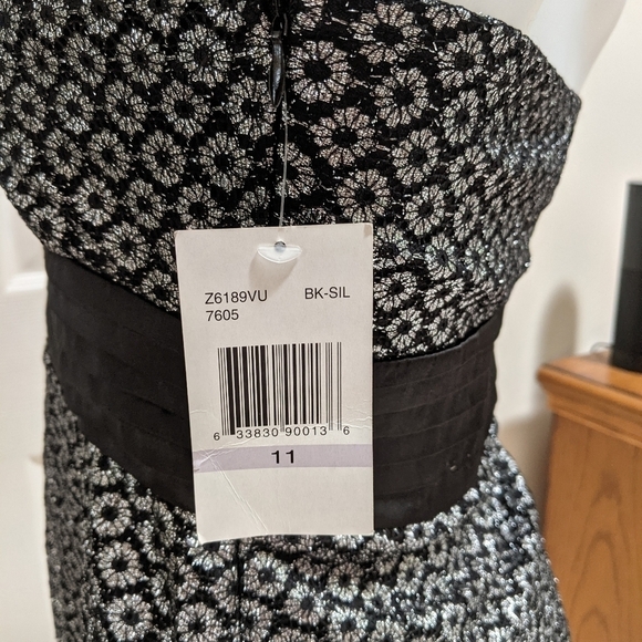 Eyeshadow Metallic Strapless Dress Junior's Sz11 - Picture 5 of 11